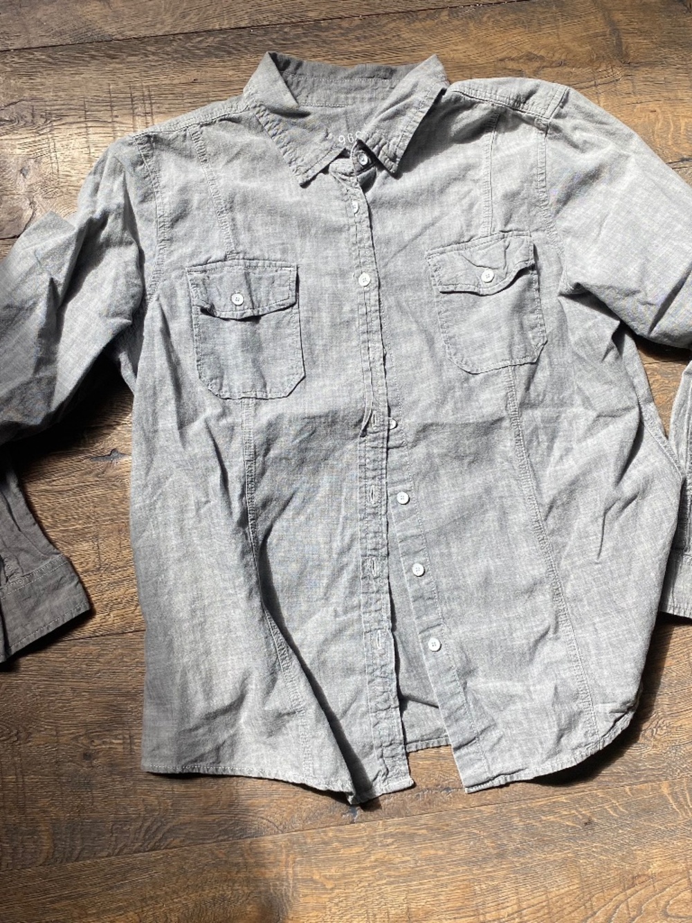 Gap 1969 Women’s Long Sleeve Chambray Button-Up Shirt - Grey